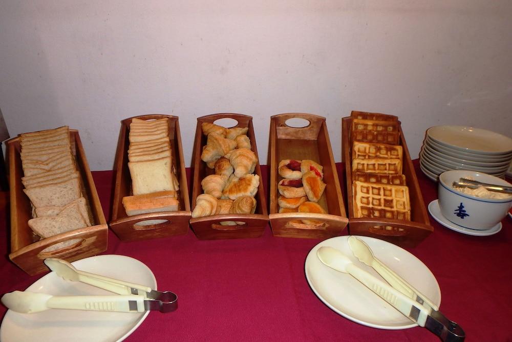 Karon Cafe Inn Екстер'єр фото