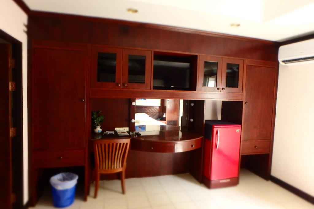 Karon Cafe Inn Екстер'єр фото
