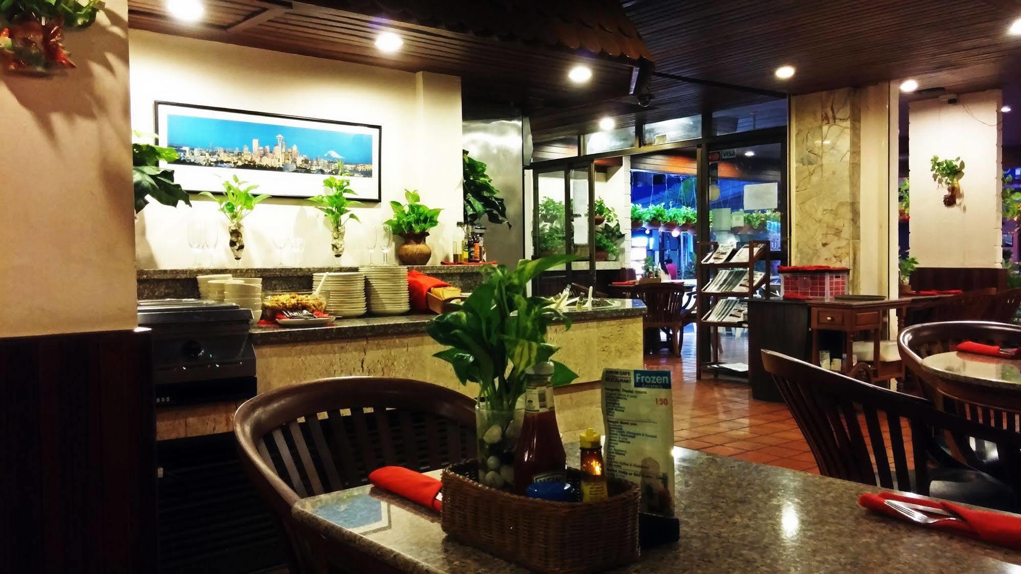 Karon Cafe Inn Екстер'єр фото